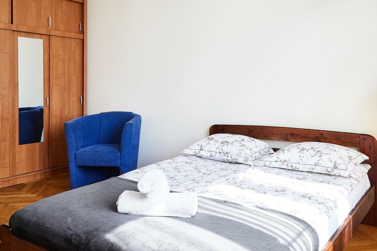Green Yard Apartment Krowoderska Street Krakow Ngoại thất bức ảnh